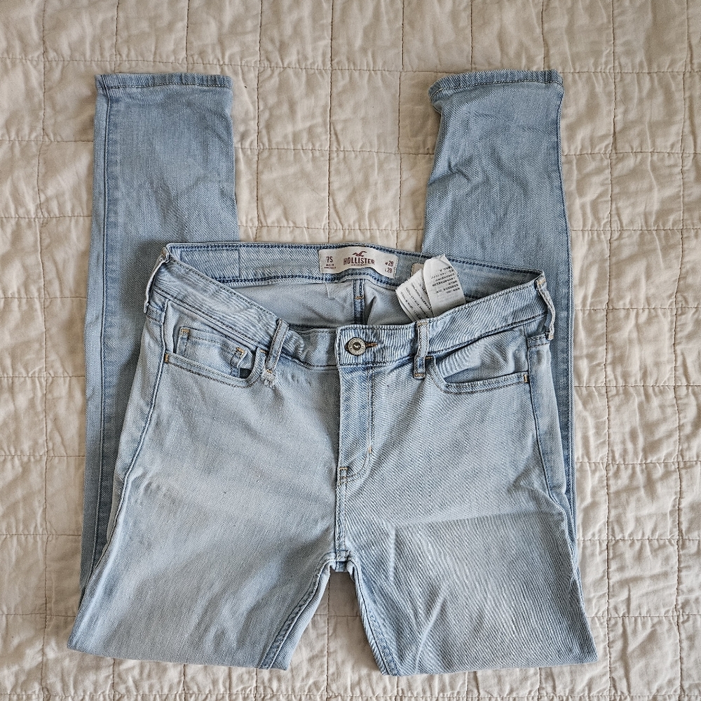 Hollister Skinny Jeans (0426)